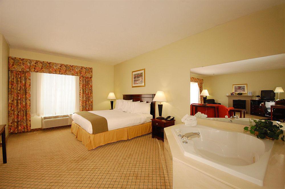 Holiday Inn Express Dandridge, An Ihg Hotel Exterior photo