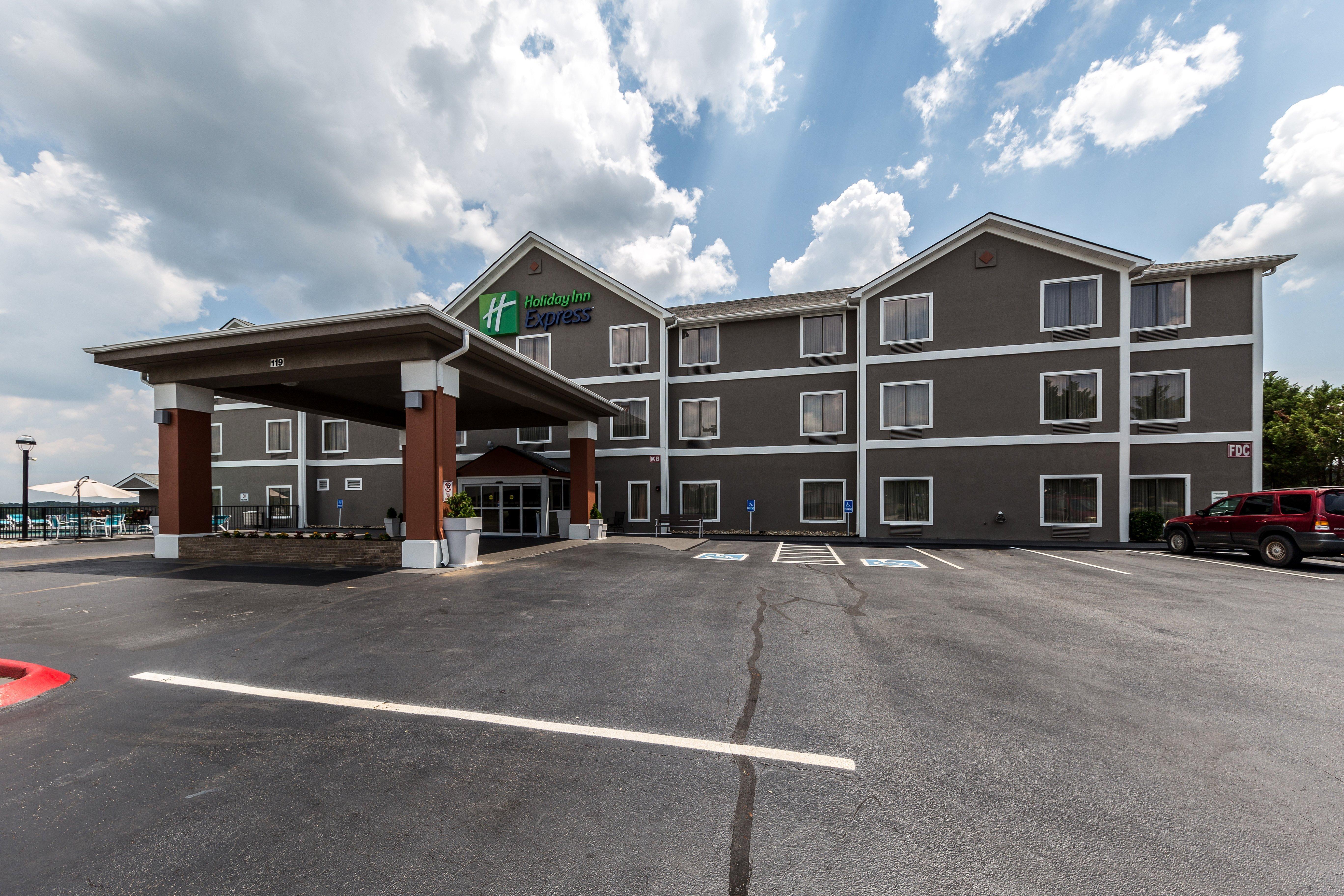 Holiday Inn Express Dandridge, An Ihg Hotel Exterior photo