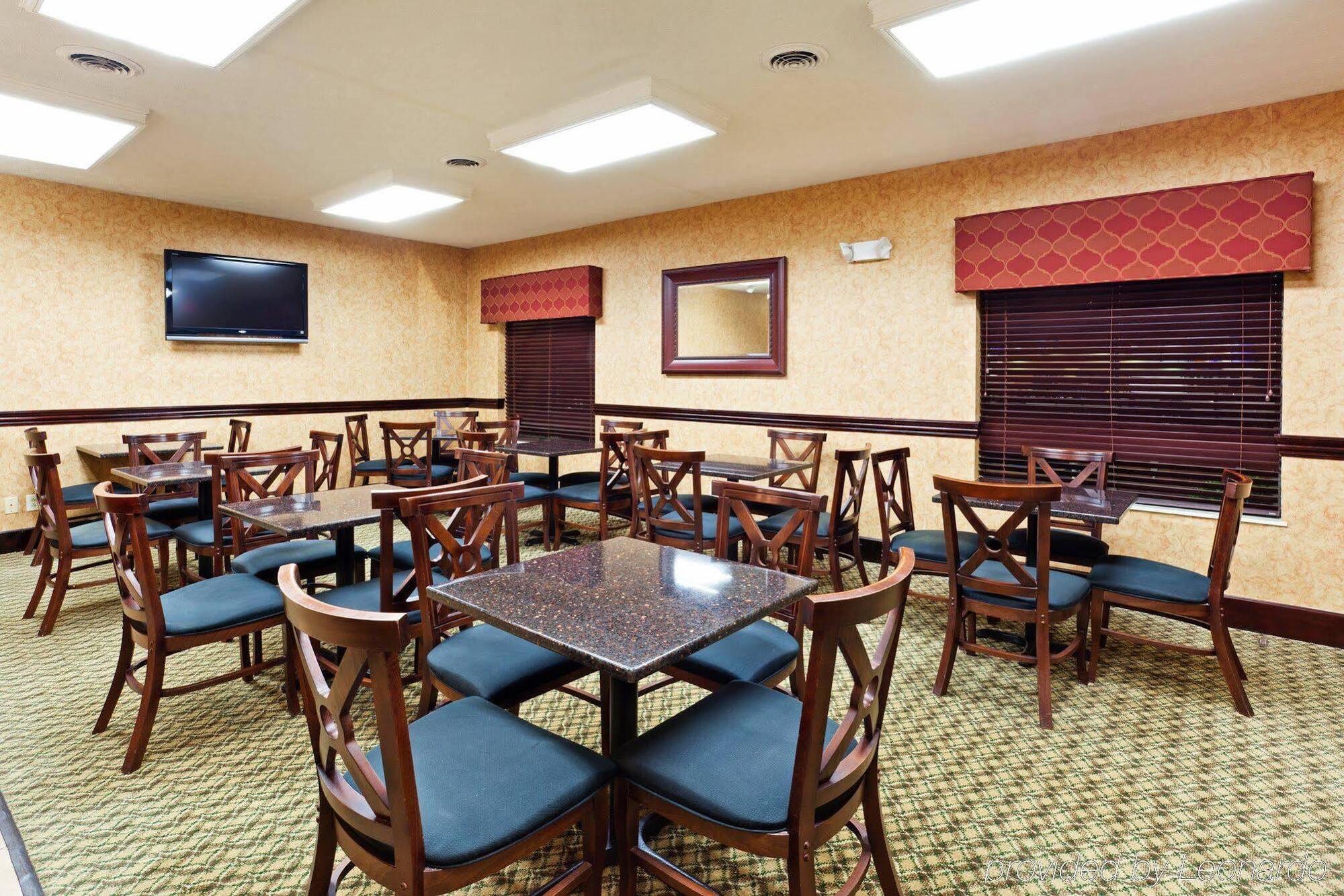 Holiday Inn Express Dandridge, An Ihg Hotel Exterior photo